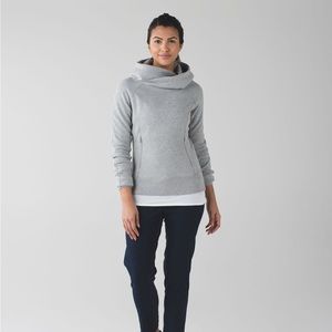 Lululemon under wraps pullover